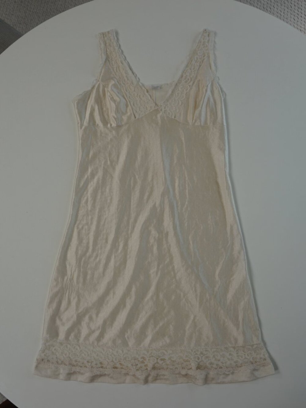 Vintage Cream Lace V Neck Night Gown Chemise Slip